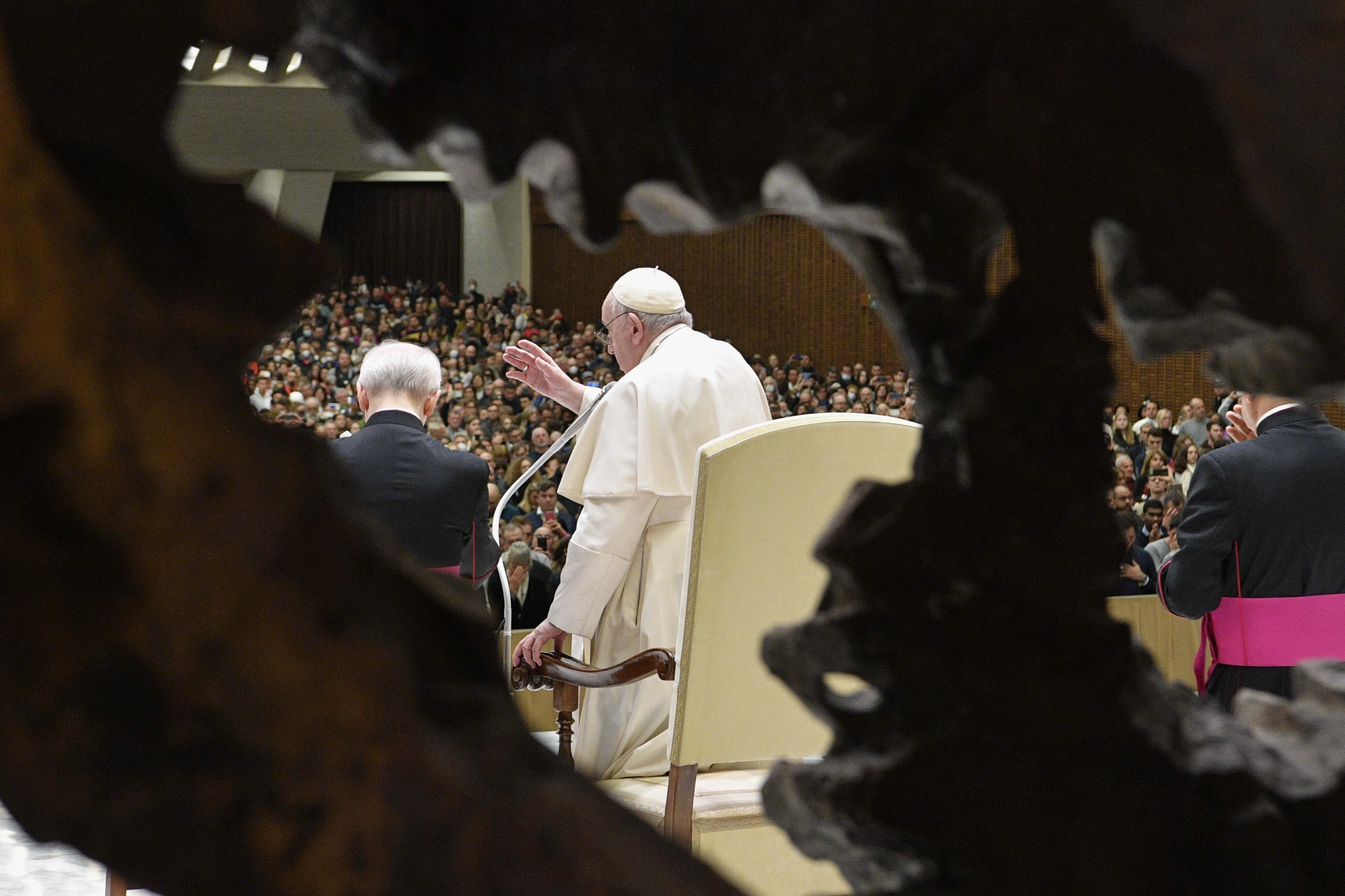 Pope Francis waves during the weekly general audience in the Vatican's Paul VI Hall on Dec. 28, 2022.?w=200&h=150
