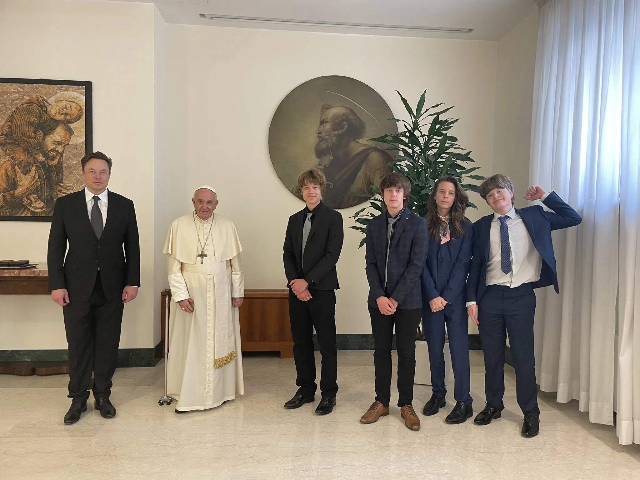 Elon Musk posted a photo with Pope Francis on Twitter.?w=200&h=150