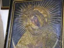 The depiction of Our Lady of the Gate of Dawn