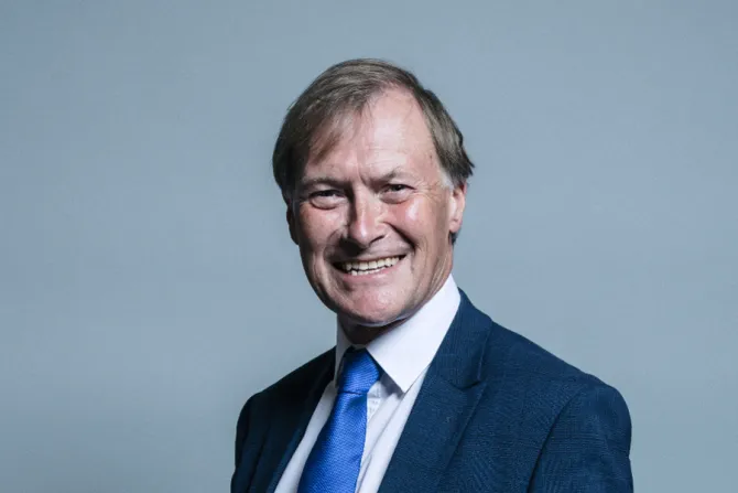 Official portrait of Sir David Amess