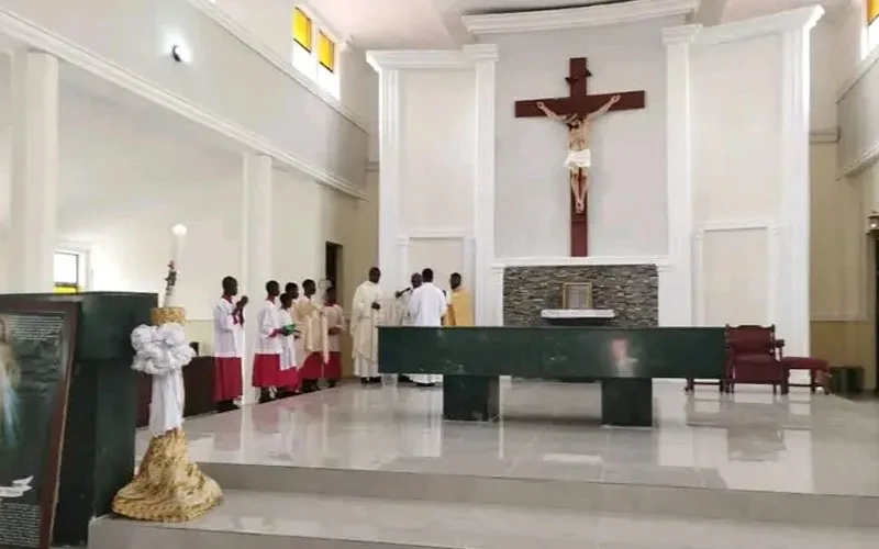 Easter Sunday Mass on April 9, 2023, was held for the first time in 10 months at St. Francis Xavier Owo Catholic Parish of Ondo Diocese in Nigeria.?w=200&h=150