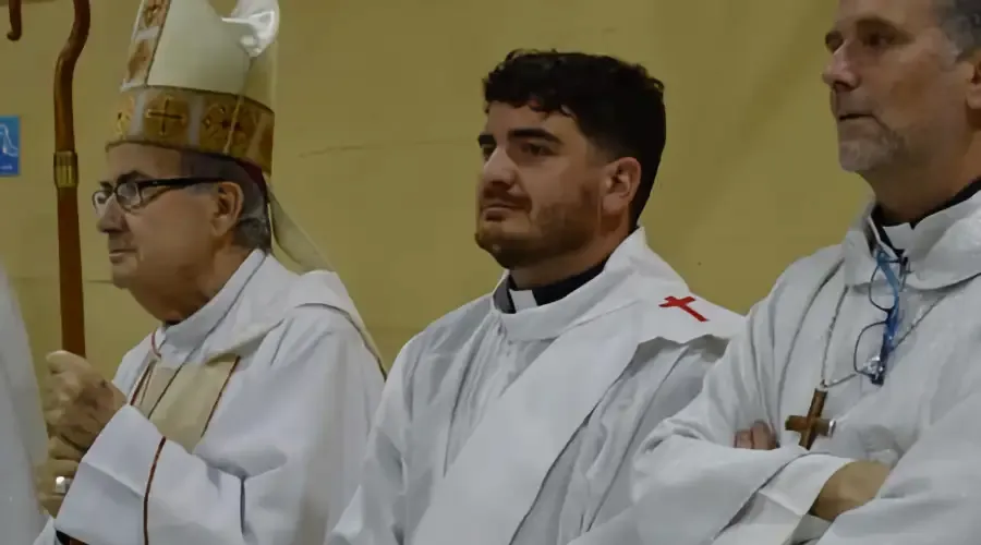A crowd accompanied Nathanael Alberione in his ordination on Nov. 21, 2022.?w=200&h=150