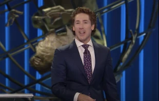 Joel Osteen preaches at Lakewood Church in Houston, Texas, during the 8:30 a.m. Sunday service on June 5, 2022. Pro-abortion activists disrupted the 11 a.m. service later the same day. Screenshot from Lakewood Church YouTube video