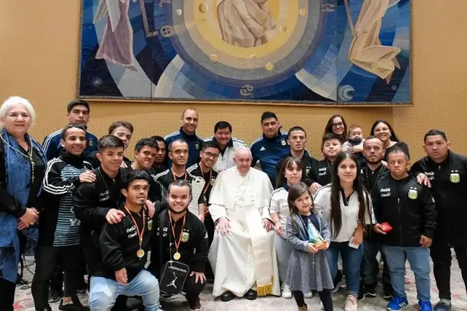 pope francis dwarf soccer players