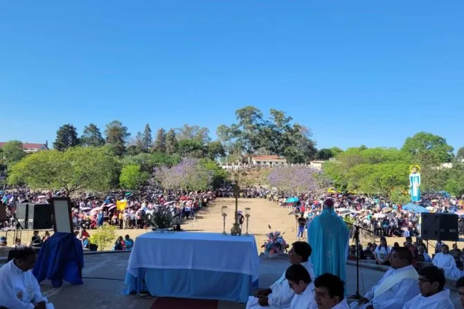 More than 40,000 young people turned out for a pilgrimage to the shrine of the Virgin of Río Blanco and Paypaya in the northern province of Jujuy in Argentina on Oct. 27, 2023.?w=200&h=150