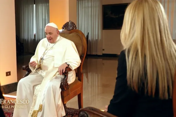 A screenshot of the TG5 program "Pope Francis and the Invisible People" which aired on Italian TV on Dec. 19, 2021.