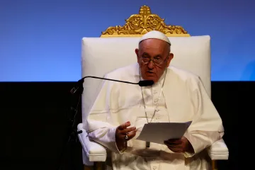 Pope France med 1 di