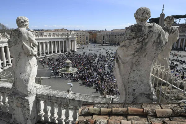 Pilgrims gather in St. Peter’s Square for Pope Francis’ Sunday Angelus on March 17, 2024. Credit: Vatican Media