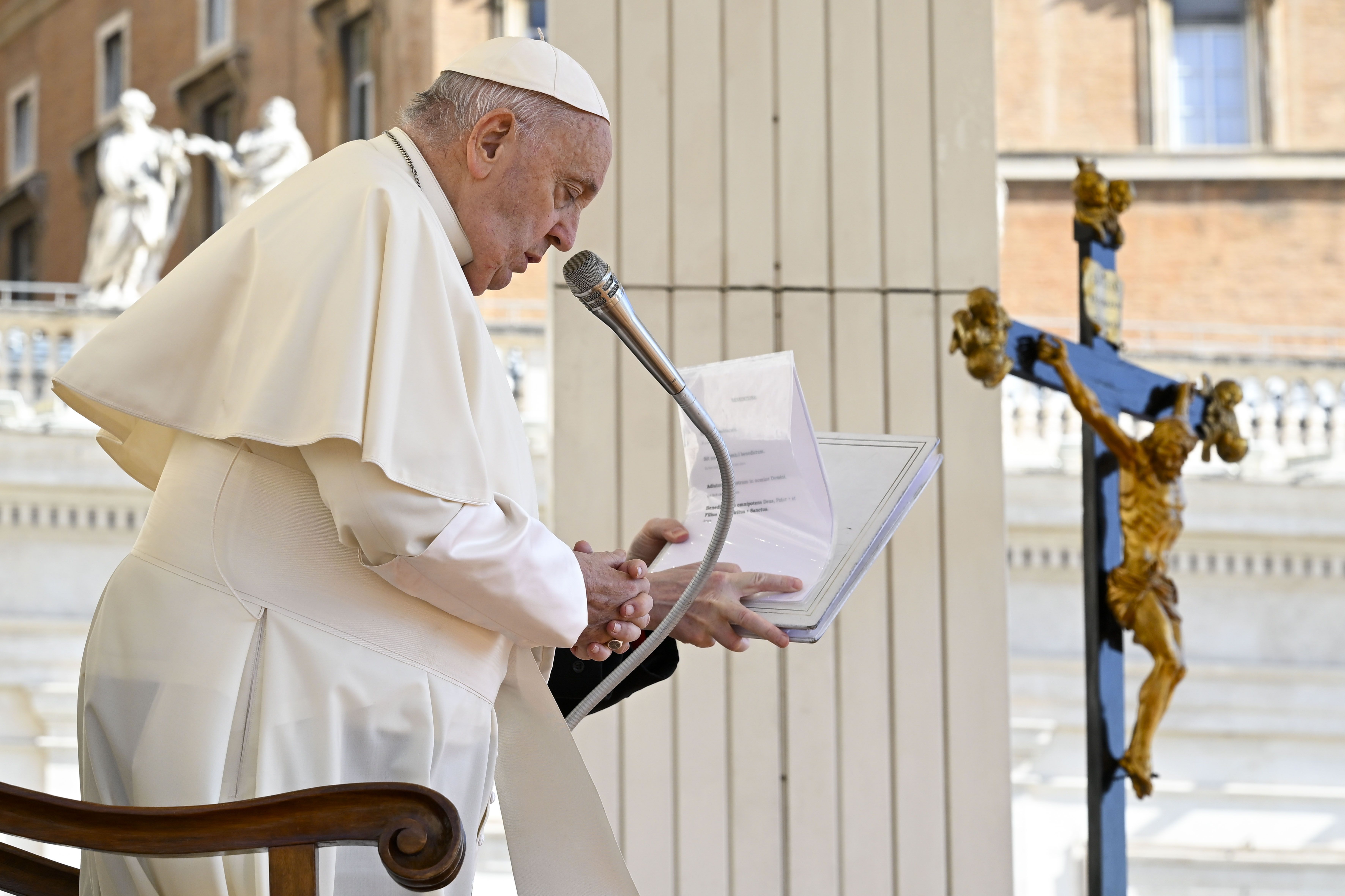 Pope Francis: The temperate person is balanced by both principle and empathy