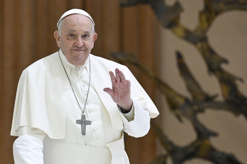 Amid Holy Week, Pope Francis points to ‘beautiful testimony’ of fathers who lost daughters