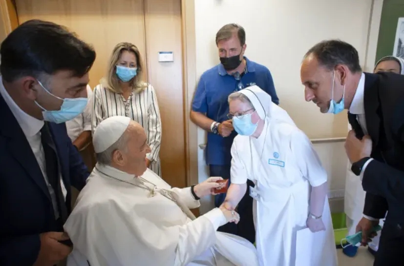 Pope Francis greets staff at the Gemelli Hospital in Rome, July 11, 2021?w=200&h=150