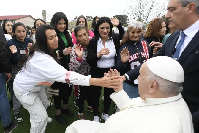 Pope Francis women's prison