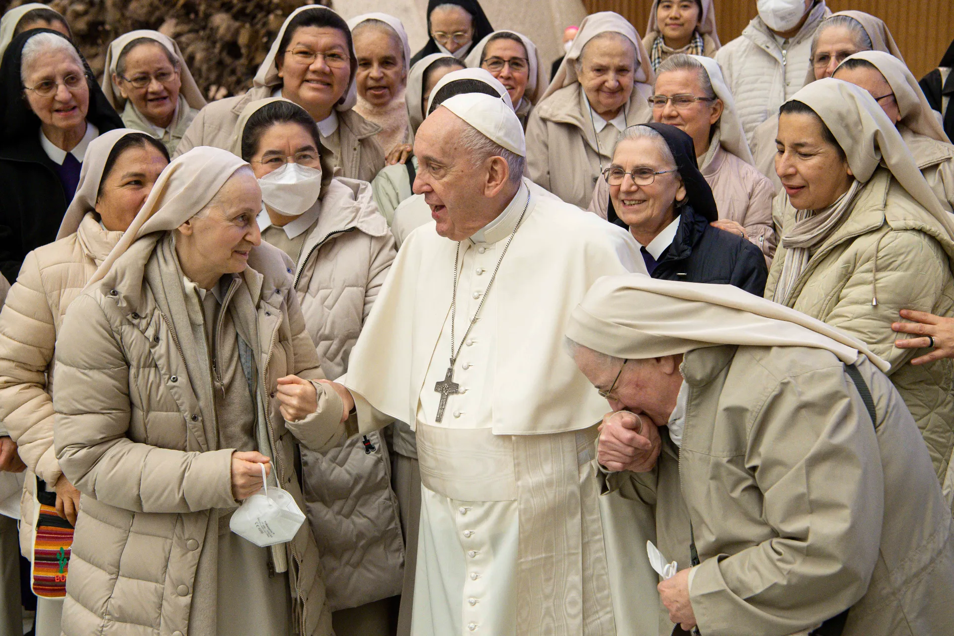 Pope Francis meets religious sisters at a general audience on Jan. 19, 2022.?w=200&h=150