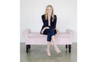 Maura Preszler, author of 'Choosing to See Beauty'. Credit: Hannah Quintana Photography.