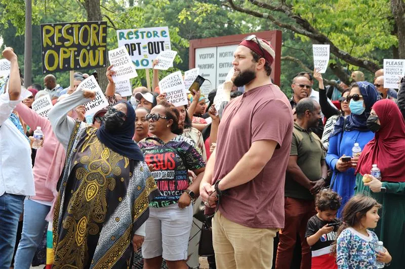Parental and religious freedom rights advocates, including a group of Muslim parents, on June 6, 2023, protest a Maryland school system policy that removes parents’ authority to opt their children out of homosexual and transgender coursework.?w=200&h=150