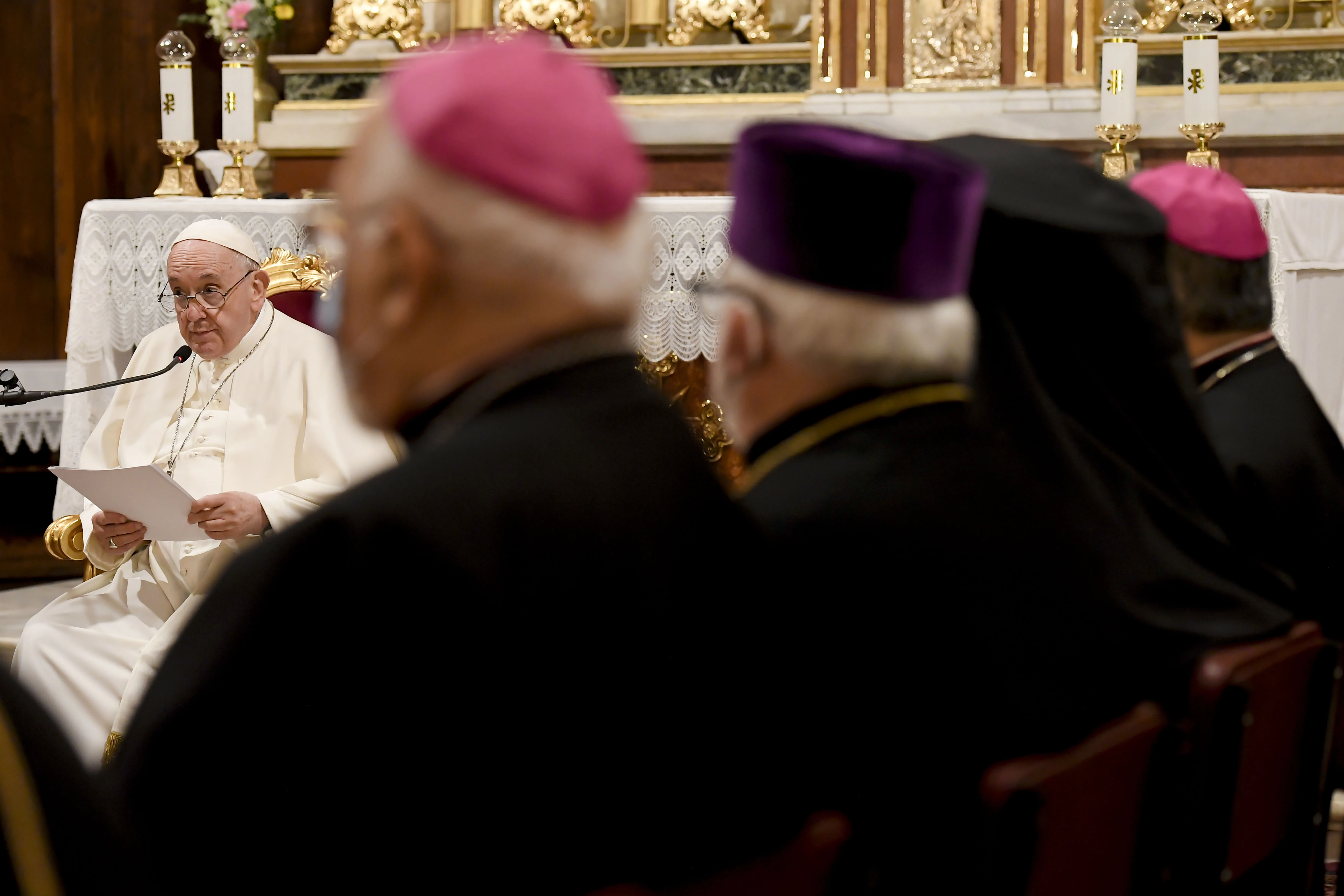 Pope Francis meets with clerics, religious, consecrated persons, seminarians, and catechists at the Cathedral Basilica of St. Dionysius the Areopagite in Athens, Dec. 4, 2021.?w=200&h=150