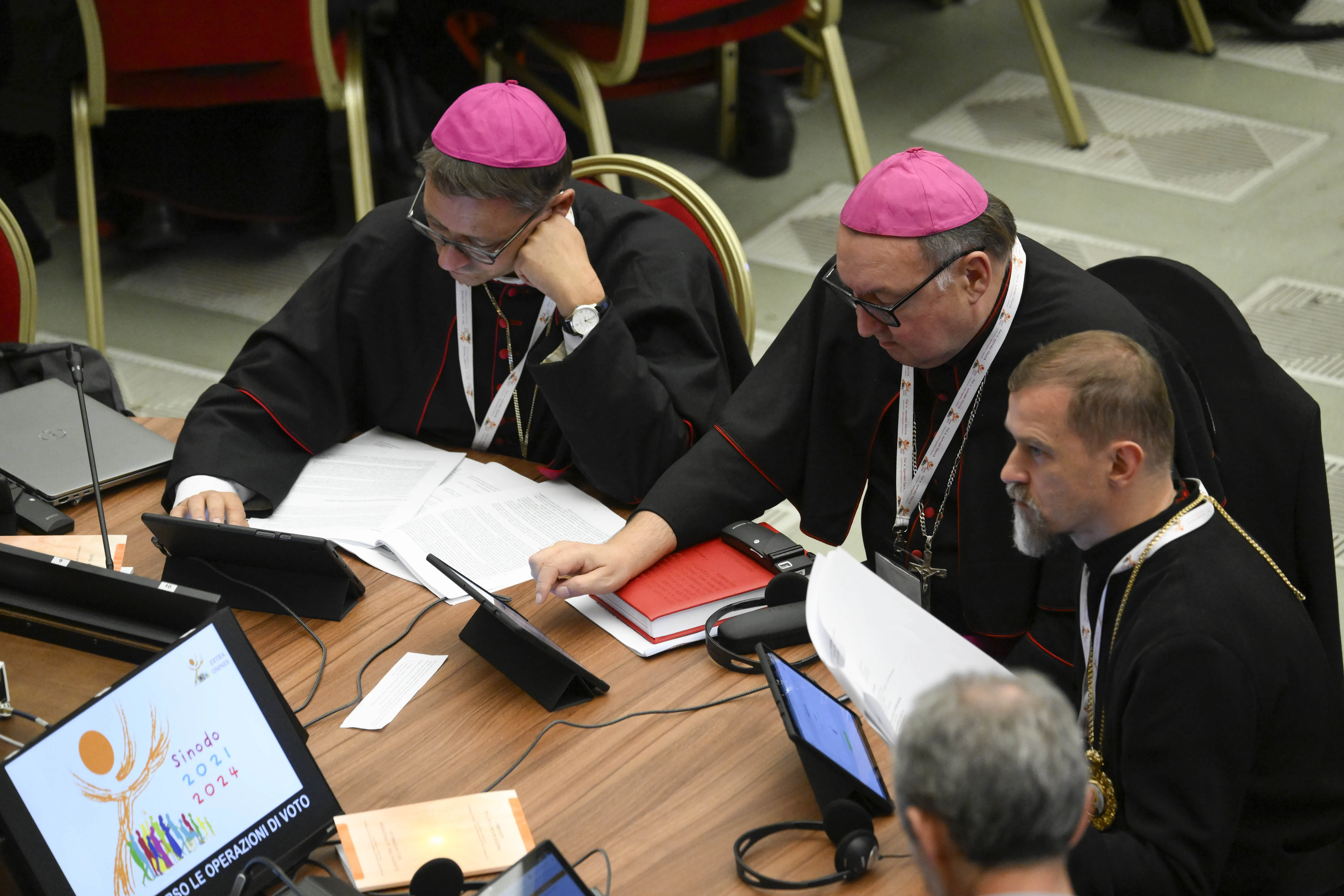 Delegates vote to approve a synthesis report at the conclusion of the Synod on Synodality on Oct. 28, 2023.?w=200&h=150
