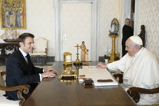Pope Francis and Emmanuel Macron at the Vatican, Oct 24, 2022