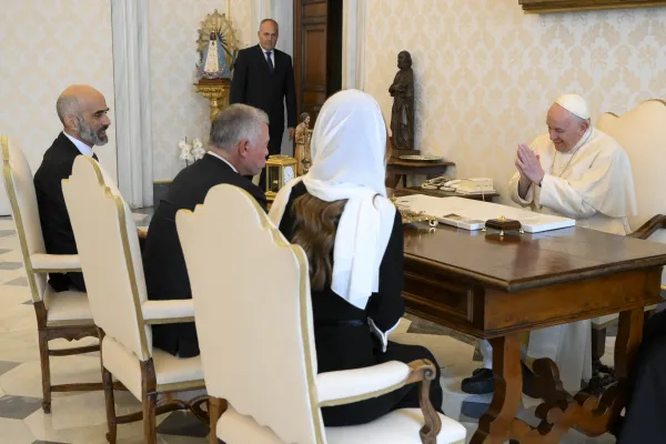 Pope Francis received King Abdullah II and Queen Rania of Jordan at the Vatican on Nov. 10, 2022. Vatican Media
