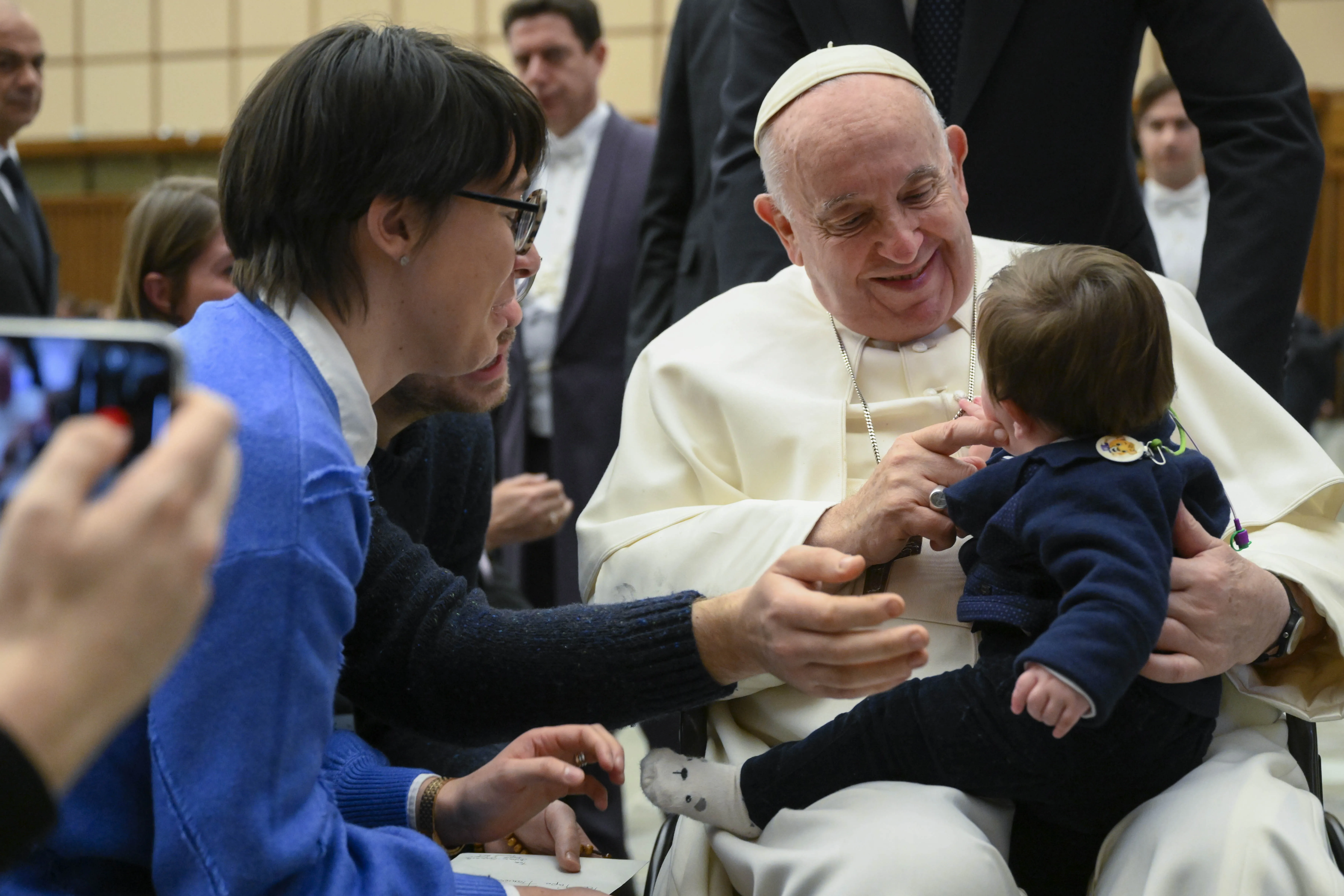 Pope Francis greets pilgrims at his general audience in Paul VI Hall on Jan. 25, 2023.?w=200&h=150