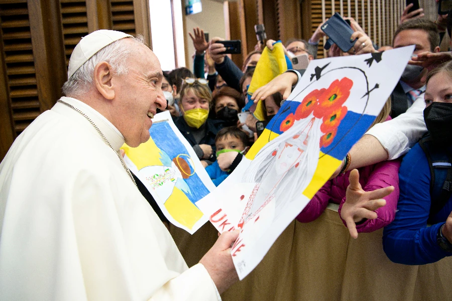 Pope Francis’ general audience in the Paul VI Hall at the Vatican, April 13, 2022.?w=200&h=150