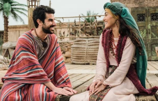 Thomas (Joey Vahedi) and Ramah (Yasmine Al-Bustami) in Season Four of "The Chosen." Credit: The Chosen/Mike Kubeisy