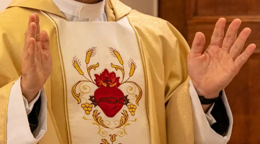 Los obispos españoles lamentan que las familias se resistan a las vocaciones religiosas de sus hijos