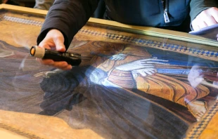 The Salus Populi Romani was checked by Vatican art restorers Jan. 20, 2022. Holy See Press Office