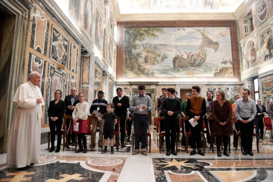 Pope Francis meets with Diakonia of Beauty, a group dedicated to celebrating sacred art, on Feb. 17, 2022.?w=200&h=150