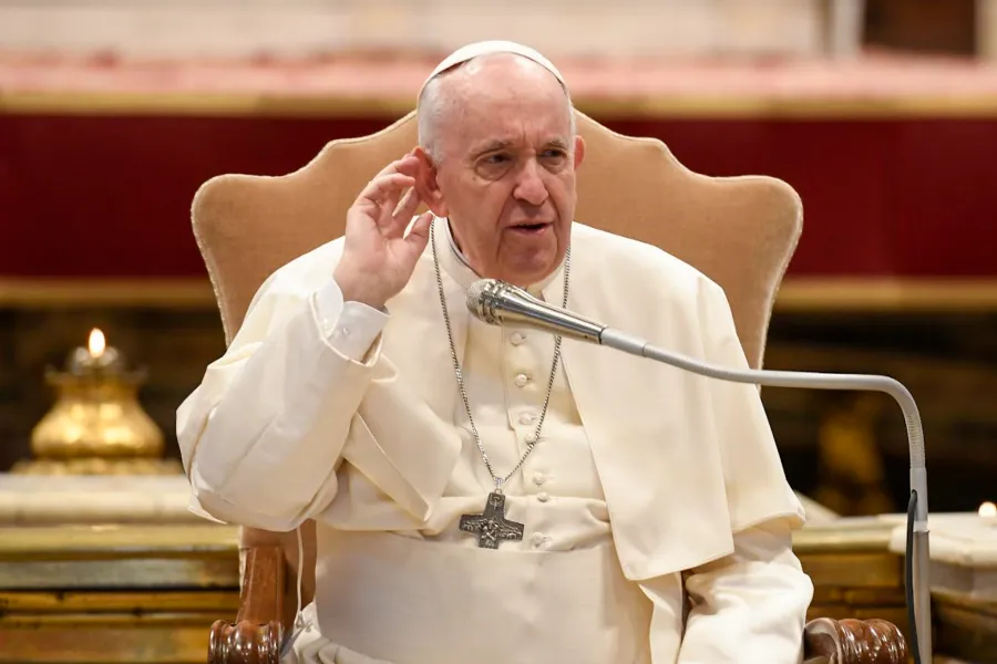 Pope Francis talks to young people in St. Peter’s Basilica, March 15, 2022.?w=200&h=150