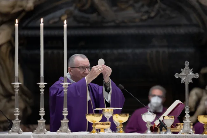Cardinal Pietro Parolin celebrates Mass for Peace in Ukraine at St. Peter’s Basilica, March 16, 2022.