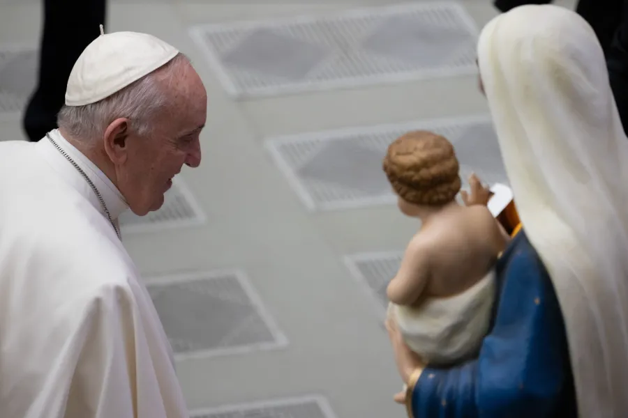 Pope Francis with a statue of the Virgin and Child.?w=200&h=150