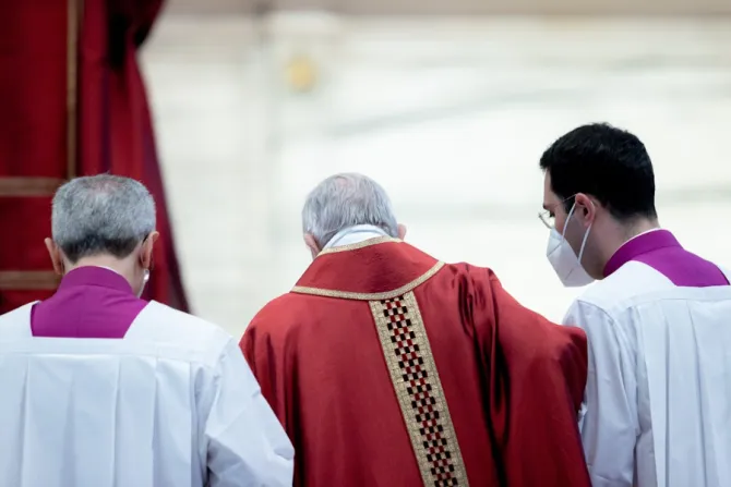 Cardinal Raniero Cantalamessa preaches at the Good Friday liturgy in St. Peter’s Basilica, April 15, 2022
