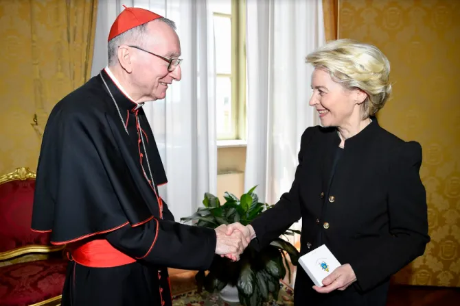 European Commission President Ursula von der Leyen meets Pope Francis at the Vatican, June 10, 2022