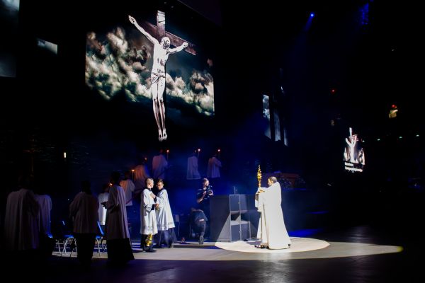 Approximately 24,000 people participated in Eucharistic adoration at the SEEK24 conference Jan. 3, 2024, in St. Louis. Credit: Jonah McKeown/CNA