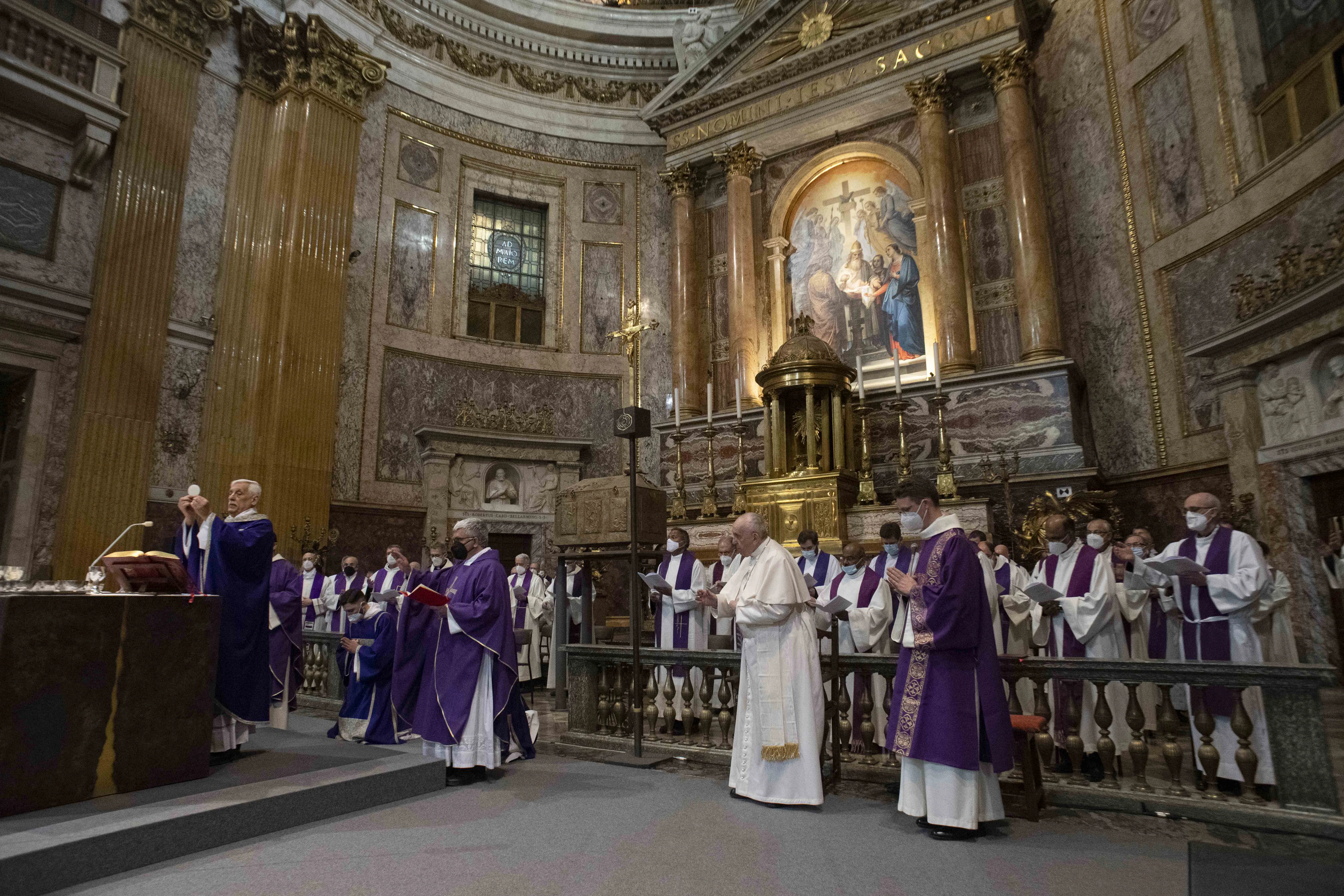 Father Arturo Sosa, Superior General of the Society of Jesus, says a Mass commemorating the 400th anniversary of the canonization of Saints Ignatius of Loyola, Francis Xavier, Teresa of Avila, Philip Neri, and Isidore the Farmer, with Pope Francis concelebrating, at the Church of the Gesù in Rome, March 12, 2022.?w=200&h=150
