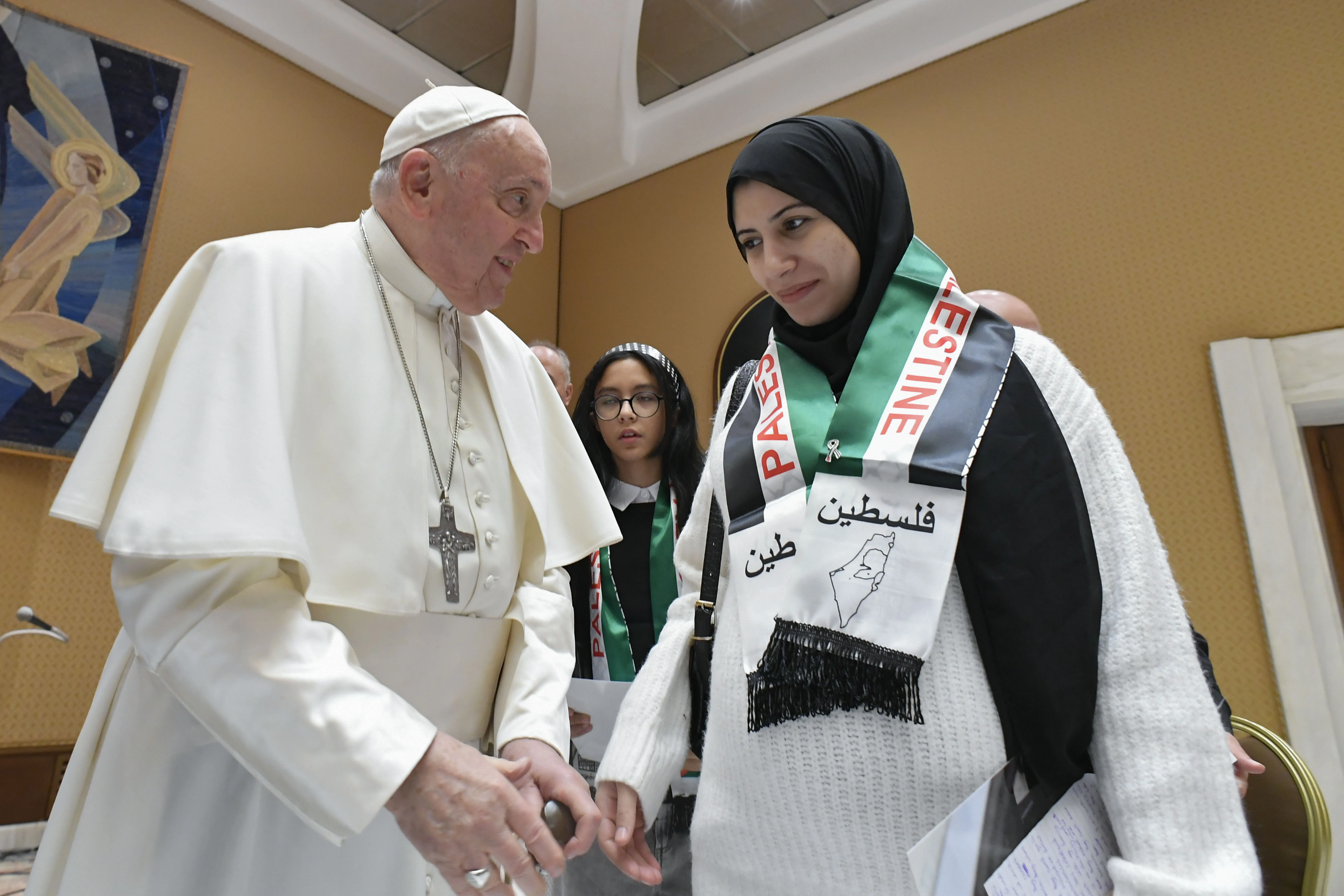 Pope Francis meets with relatives of Palestinians living in Gaza on Nov. 22, 2023.?w=200&h=150