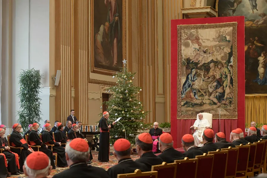 Pope Francis with members of the Roman Curia, Dec. 23, 2021.?w=200&h=150