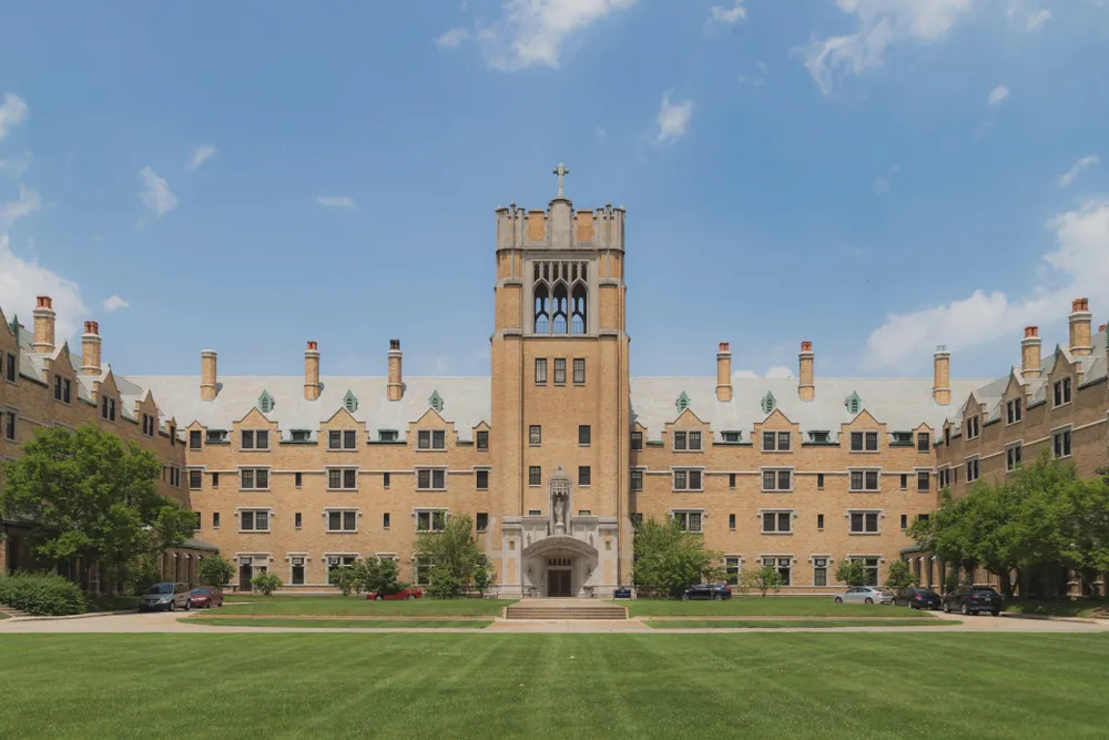 Le Mans Hall at Saint Mary’s College in Notre Dame, Indiana.?w=200&h=150