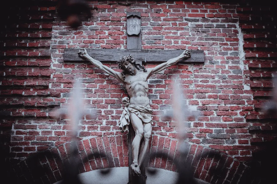 A crucifix at the Bernardine Church in Lviv, western Ukraine.?w=200&h=150