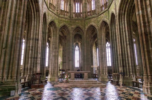 Interior of Mont Saint-Michel Abbey Church. Credit: Cynthia Liang/Shutterstock
