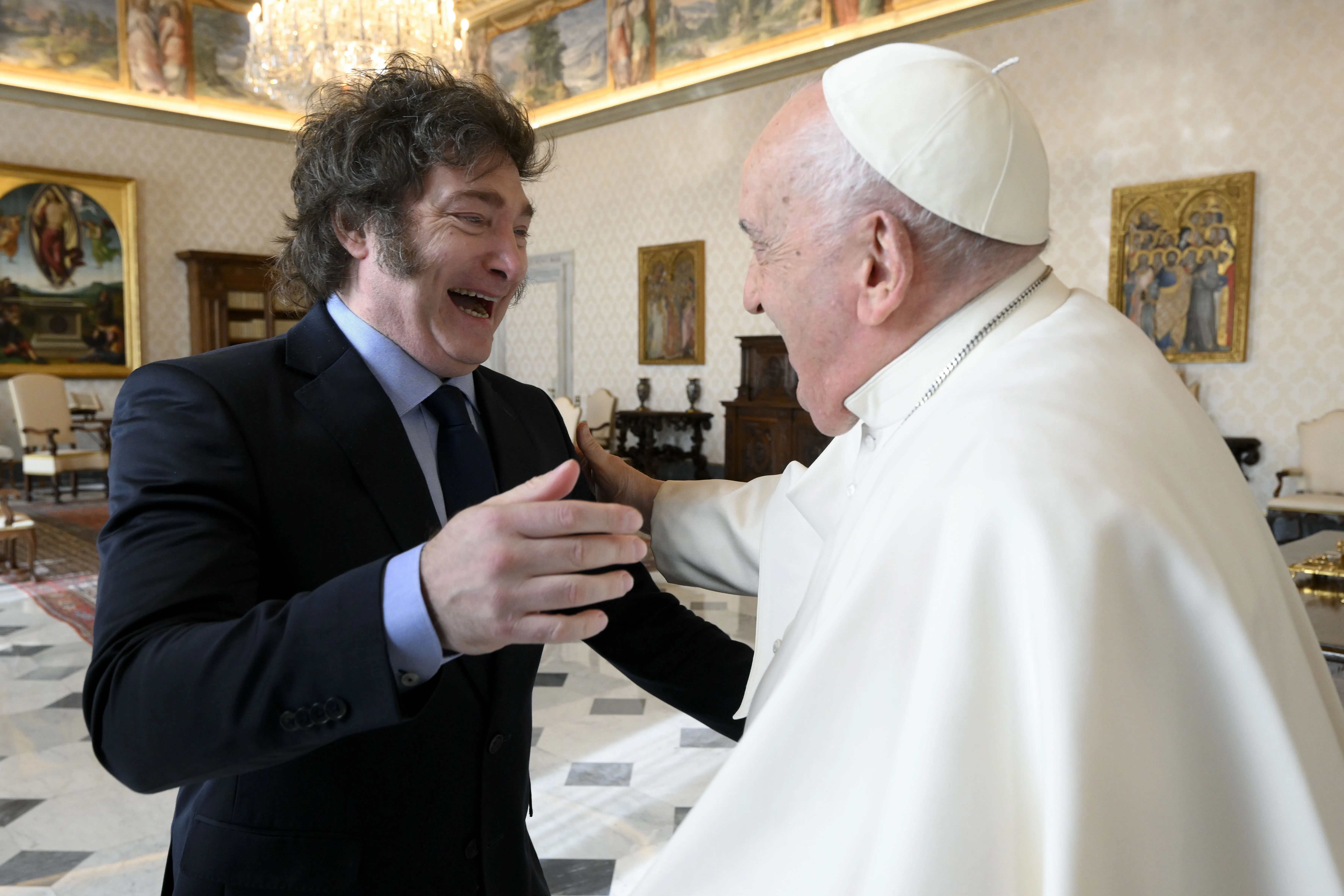 Meeting between Pope Francis and Argentine president signals possible turn in relationship