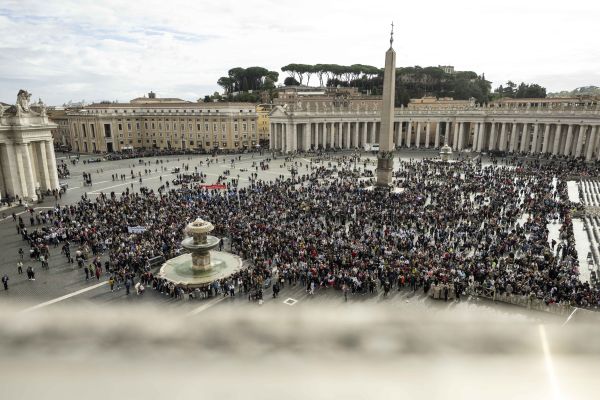 The faithful gather at St. Peter's Square on Nov. 12, 2023, to pray the Angelus with Pope Francis, who spoke from the window of his study at the Vatican Apostolic Palace. Credit: Vatican Media