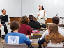 A sister with the Nashville Dominicans of St. Cecilia gives a lecture at the University of Dallas.