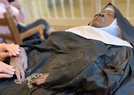 A miracle in Missouri? Body of Benedictine Sisters' foundress thought to be  incorrupt