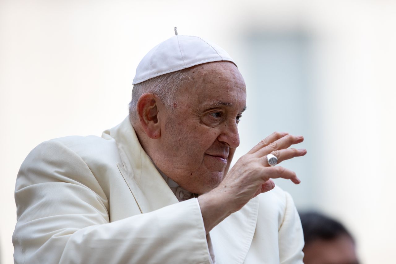 Pope Francis to COP28: Environmental destruction is ‘an offense against God’ thumbnail