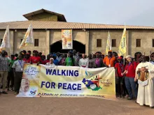 On Jan. 25, 2023, 60 youth and 24 adults, including Bishop Christian Carlassare (center) and Sister Orla Treacy (right) started on a nine-day, 255-mile pilgrimage from Rumbek to Juba, South Sudan for Pope Francis’ Feb. 3-5 visit.
