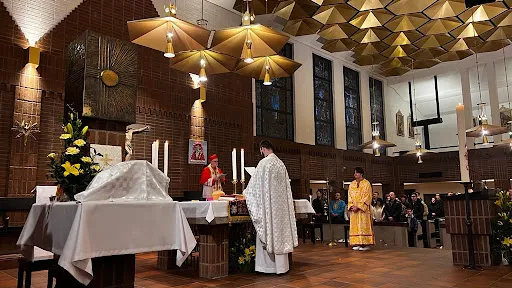 Divine Liturgy in St. Erik’s Catholic Cathedral in Stockholm, Sweden on Easter Sunday 2022. Courtesy of Father Andriy Melnychuk