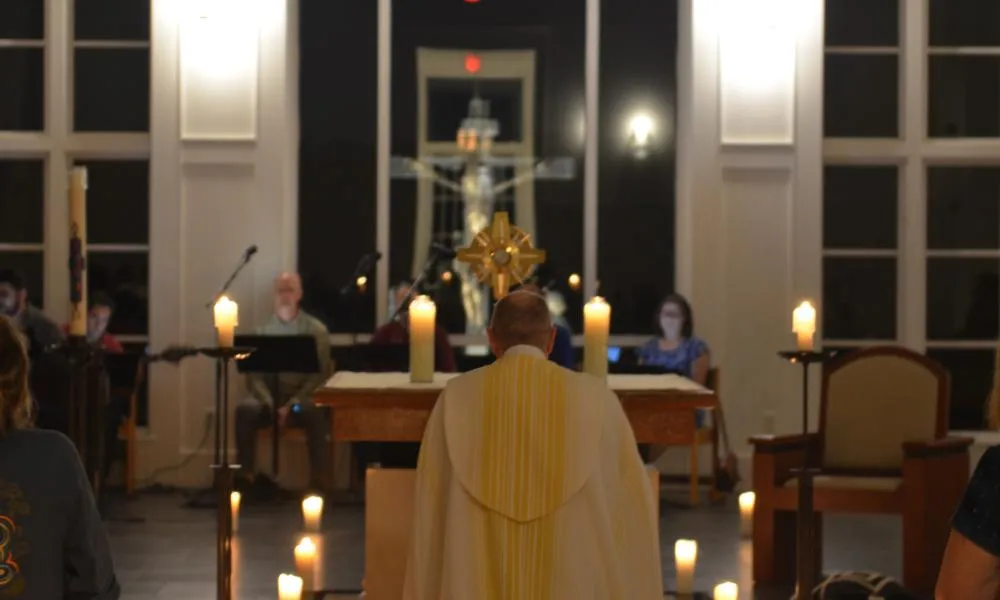 Adoration of the Blessed Sacrament at the St. James Chapel at Bethany Center in Lutz, Fla., April 25, 2022.?w=200&h=150