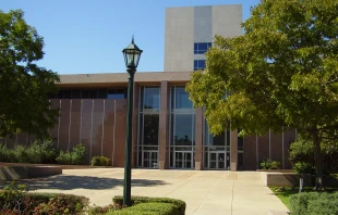 The Texas Supreme Court (building pictured) paused a lower court ruling that could have allowed a woman to receive an abortion following a request from Attorney General Ken Paxton. Credit: Public Domain